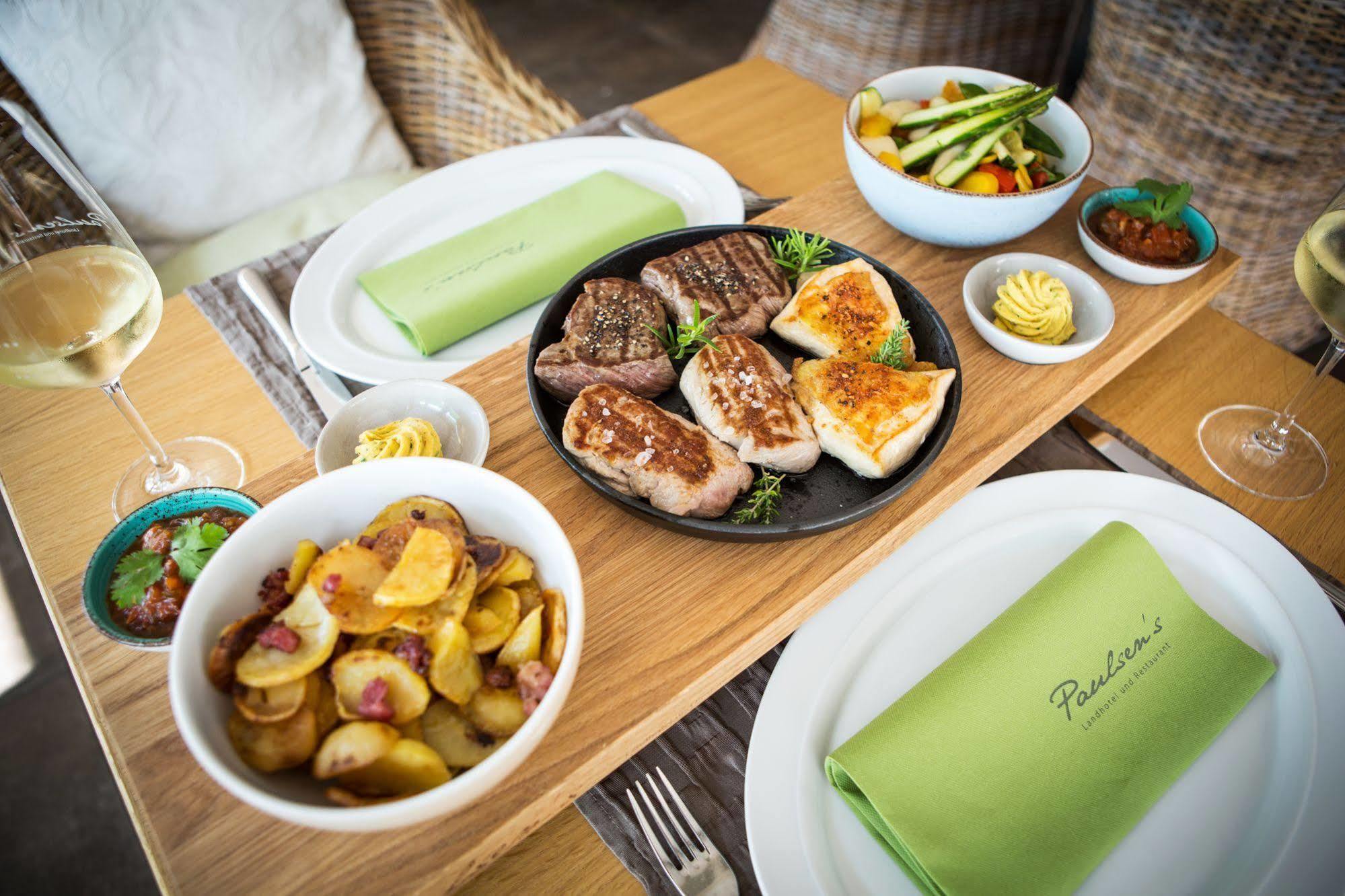 Paulsen'S Landhotel Und Restaurant Bohmstedt Kültér fotó